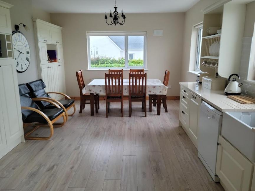 Coastal View Cottage Mullagh  Exterior foto